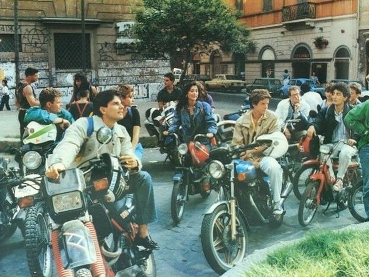 Quelli del casco (Die Moped-Bande), 1988, Luciano Salce