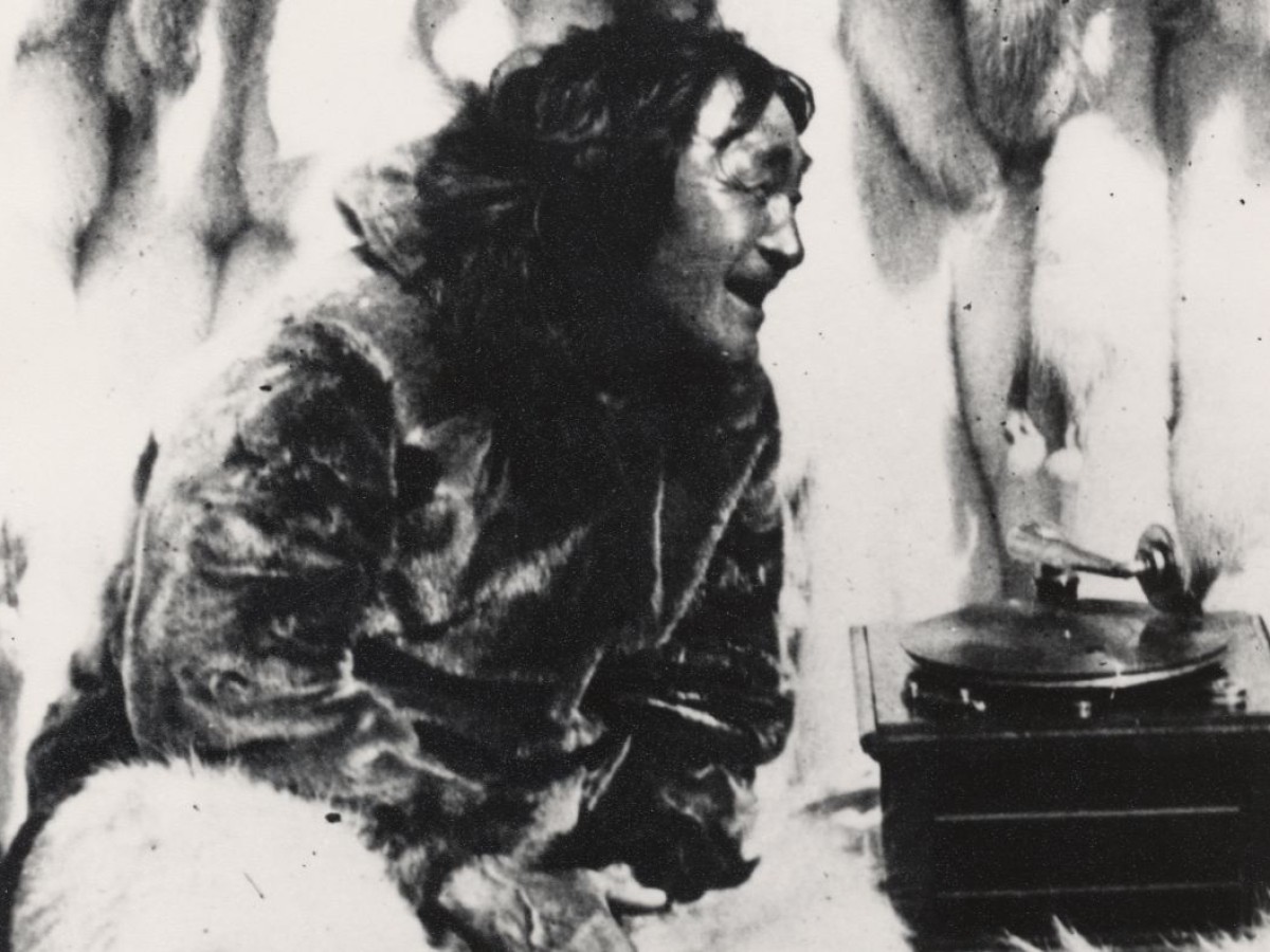  Nanook of the North, 1920–21, Robert J. Flaherty